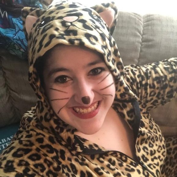 📌SOLD OUT📌🆕PLUS SIZE LEOPARD FLEECE ONESIE - Picture 8 of 13